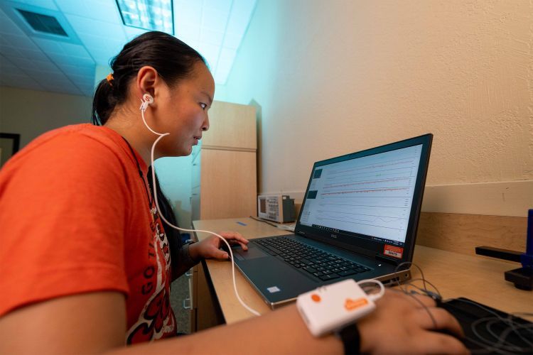 Bioengineering and applied mathematics major Crystal Zhu is one of three students who is collaborating with Firoozabadi on the research.