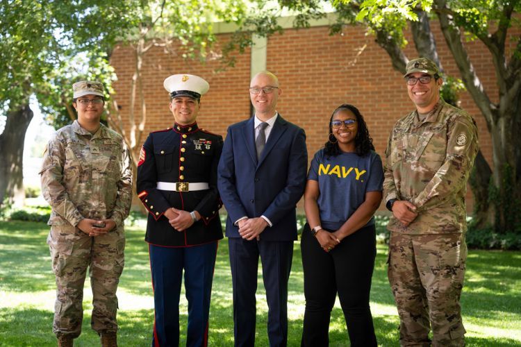 Students and faculty members who have served in the U.S. Armed Forces 