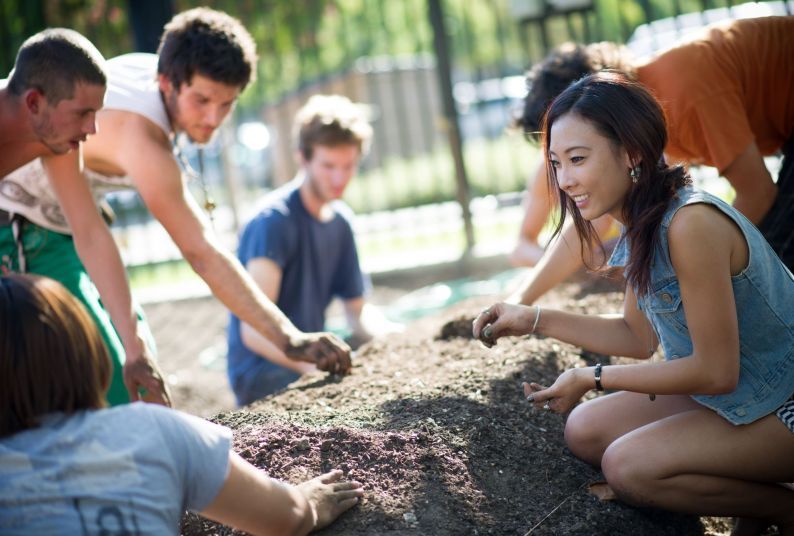 students gardening