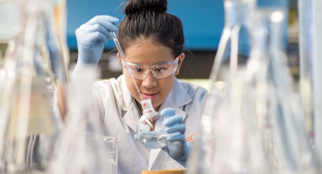 Chemistry student working in lab