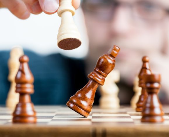 close up photo of chess pieces